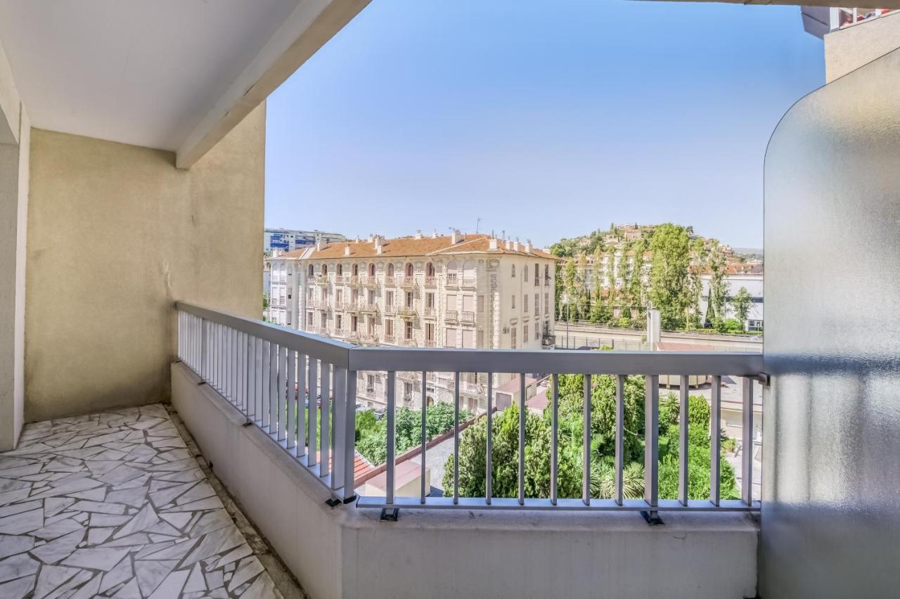Greeter-Appartement Lumineux Avec Vue Sur La Mer Ницца Экстерьер фото